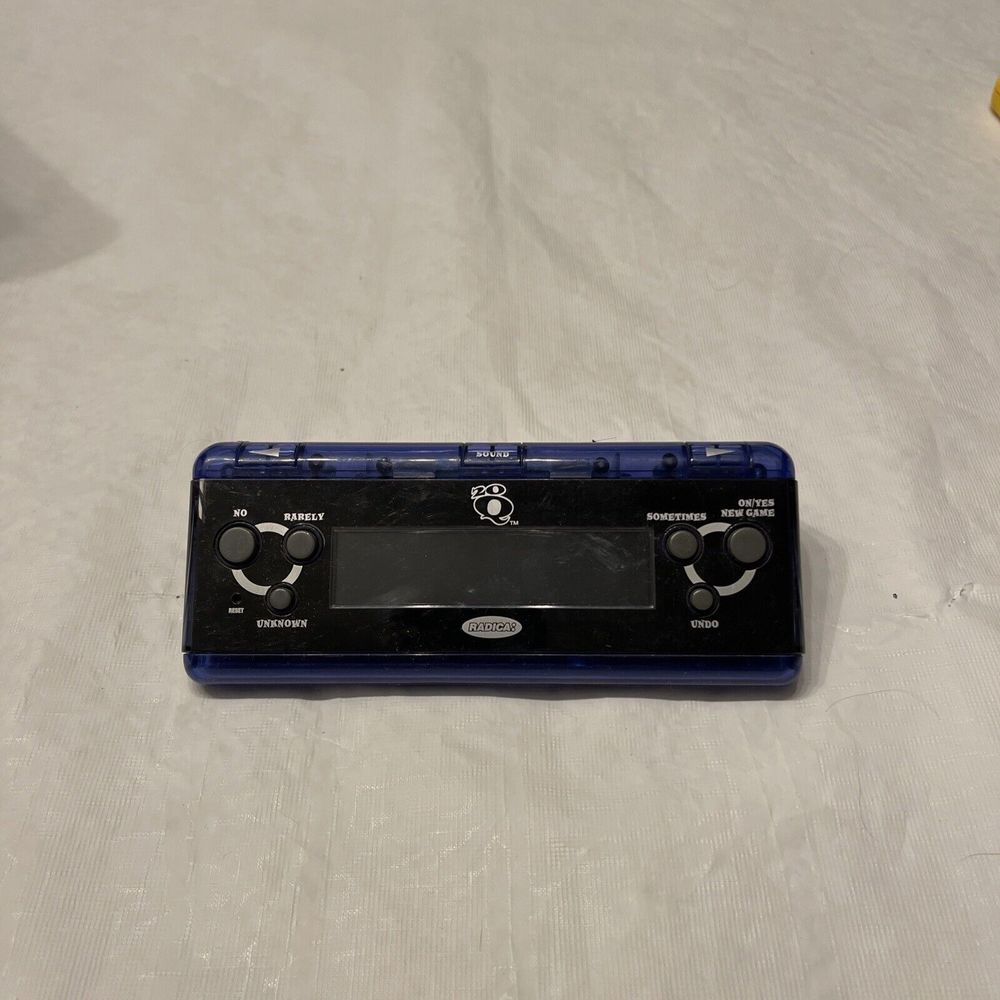 20 Questions (Radica, 2005) Big Screen* Electronic Handheld.   Game Works Great